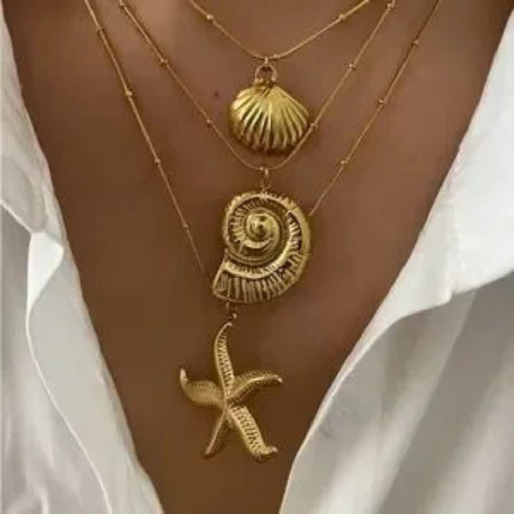 Starfish Conch Scallop Necklace Eater resistant in Gold